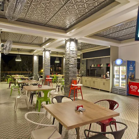 Samira Exclusive & Szálloda