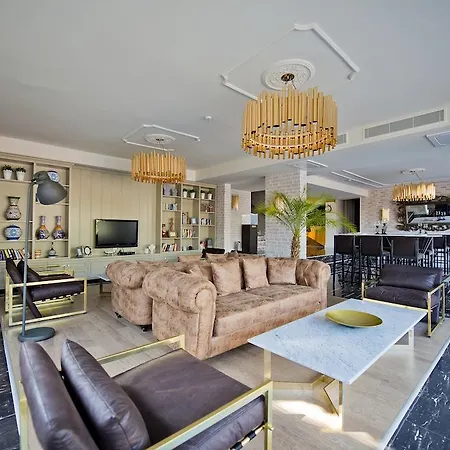 Samira Exclusive & 3*