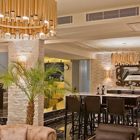 Samira Exclusive & 3*