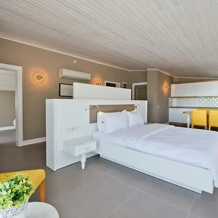 Samira Exclusive & 3* Kalkan