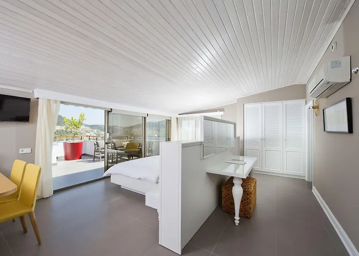 Samira Exclusive & Hotel